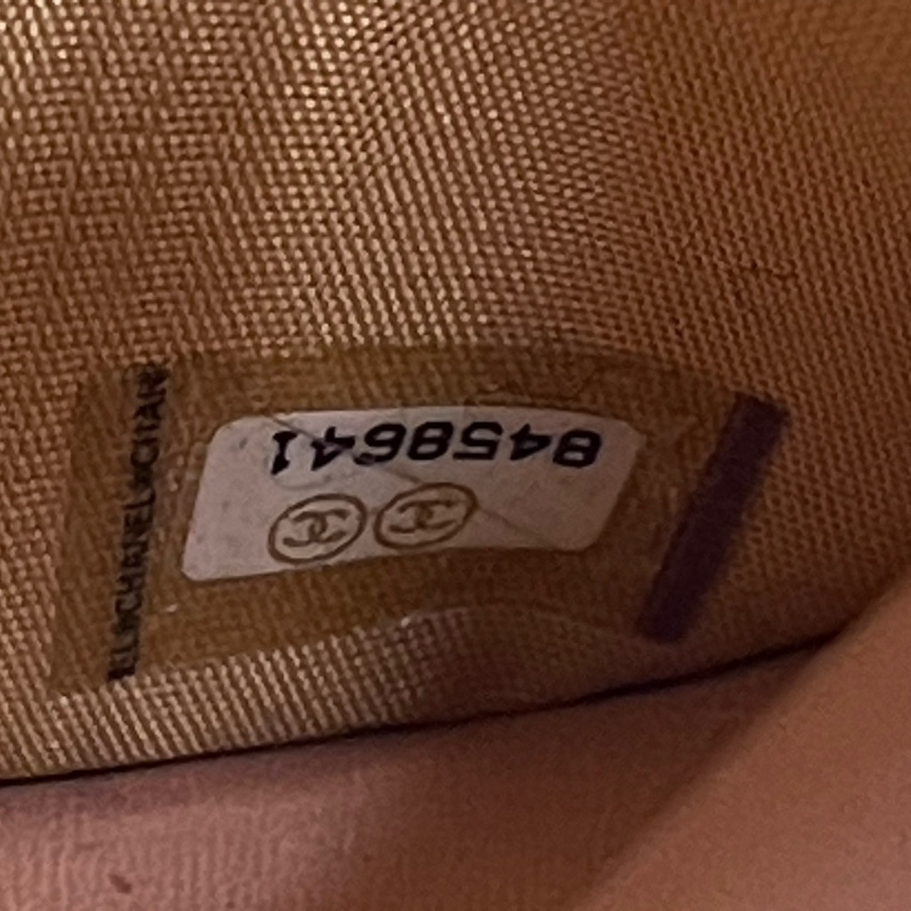 Chanel - Picture 6 of 8